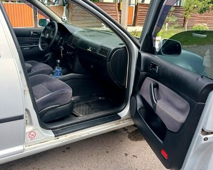 Серый Фольксваген Гольф, объемом двигателя 1.4 л и пробегом 285 тыс. км за 3499 $, фото 5 на Automoto.ua