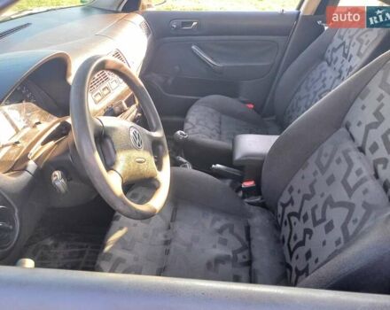 Серый Фольксваген Гольф, объемом двигателя 1.39 л и пробегом 212 тыс. км за 3350 $, фото 14 на Automoto.ua