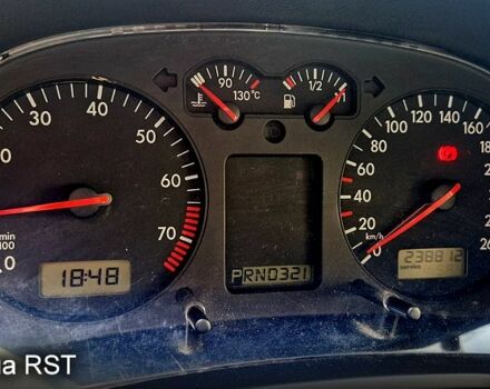 Сірий Фольксваген Гольф, об'ємом двигуна 1.6 л та пробігом 238 тис. км за 3900 $, фото 2 на Automoto.ua