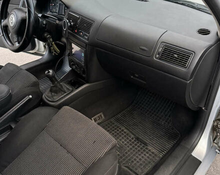 Сірий Фольксваген Гольф, об'ємом двигуна 1.6 л та пробігом 280 тис. км за 4000 $, фото 13 на Automoto.ua