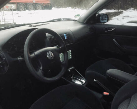 Серый Фольксваген Гольф, объемом двигателя 1.6 л и пробегом 206 тыс. км за 3999 $, фото 13 на Automoto.ua