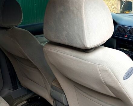 Серый Фольксваген Гольф, объемом двигателя 1.4 л и пробегом 204 тыс. км за 3500 $, фото 3 на Automoto.ua