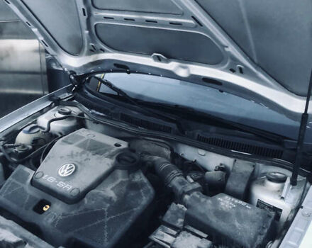Серый Фольксваген Гольф, объемом двигателя 1.6 л и пробегом 206 тыс. км за 3999 $, фото 21 на Automoto.ua