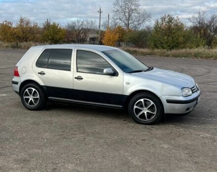 Сірий Фольксваген Гольф, об'ємом двигуна 1 л та пробігом 200 тис. км за 1432 $, фото 3 на Automoto.ua