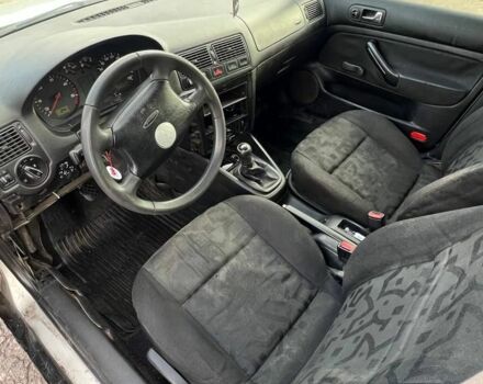 Сірий Фольксваген Гольф, об'ємом двигуна 1 л та пробігом 200 тис. км за 1432 $, фото 6 на Automoto.ua