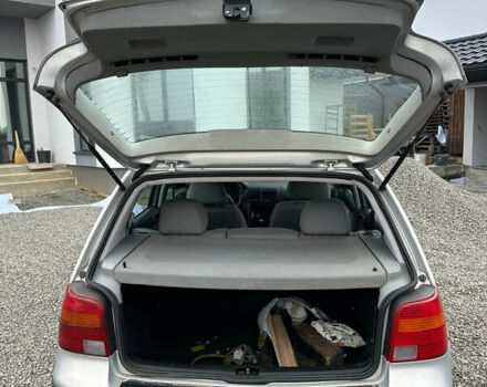 Серый Фольксваген Гольф, объемом двигателя 1.6 л и пробегом 300 тыс. км за 2999 $, фото 23 на Automoto.ua