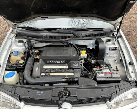 Серый Фольксваген Гольф, объемом двигателя 1.4 л и пробегом 251 тыс. км за 4500 $, фото 11 на Automoto.ua