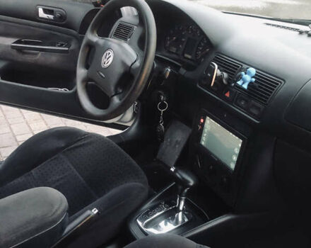 Серый Фольксваген Гольф, объемом двигателя 1.6 л и пробегом 206 тыс. км за 3999 $, фото 15 на Automoto.ua