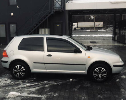 Серый Фольксваген Гольф, объемом двигателя 1.6 л и пробегом 206 тыс. км за 3999 $, фото 8 на Automoto.ua