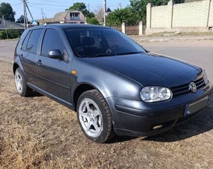 Серый Фольксваген Гольф, объемом двигателя 1.4 л и пробегом 367 тыс. км за 3200 $, фото 3 на Automoto.ua