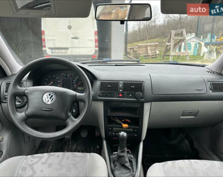 Серый Фольксваген Гольф, объемом двигателя 1.6 л и пробегом 300 тыс. км за 2999 $, фото 11 на Automoto.ua