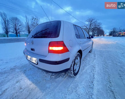 Серый Фольксваген Гольф, объемом двигателя 1.6 л и пробегом 290 тыс. км за 3900 $, фото 14 на Automoto.ua
