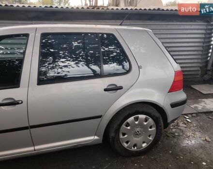 Серый Фольксваген Гольф, объемом двигателя 1.39 л и пробегом 270 тыс. км за 4200 $, фото 1 на Automoto.ua