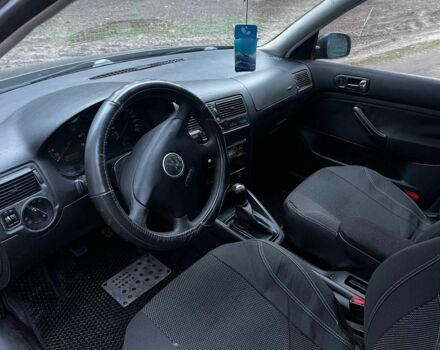 Серый Фольксваген Гольф, объемом двигателя 1.6 л и пробегом 29 тыс. км за 3200 $, фото 7 на Automoto.ua