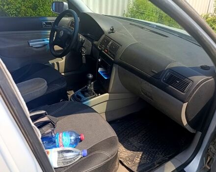 Серый Фольксваген Гольф, объемом двигателя 1.4 л и пробегом 150 тыс. км за 3500 $, фото 3 на Automoto.ua