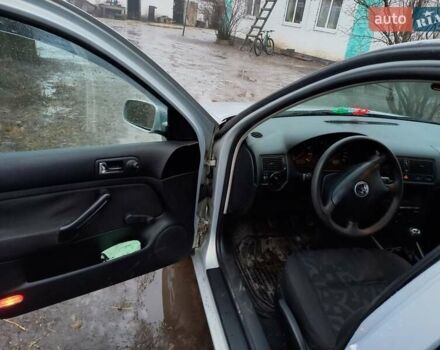 Серый Фольксваген Гольф, объемом двигателя 1.39 л и пробегом 212 тыс. км за 3350 $, фото 11 на Automoto.ua