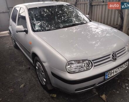 Серый Фольксваген Гольф, объемом двигателя 1.39 л и пробегом 270 тыс. км за 4200 $, фото 2 на Automoto.ua