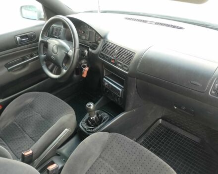 Серый Фольксваген Гольф, объемом двигателя 1.9 л и пробегом 380 тыс. км за 3800 $, фото 7 на Automoto.ua