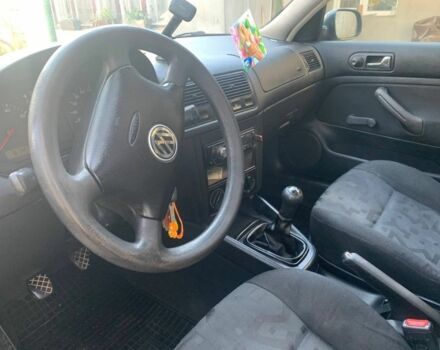 Серый Фольксваген Гольф, объемом двигателя 1.4 л и пробегом 250 тыс. км за 3300 $, фото 5 на Automoto.ua