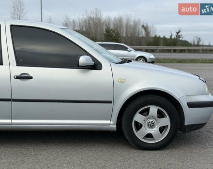 Серый Фольксваген Гольф, объемом двигателя 1.6 л и пробегом 300 тыс. км за 5200 $, фото 17 на Automoto.ua