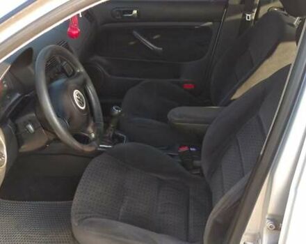 Серый Фольксваген Гольф, объемом двигателя 1.6 л и пробегом 260 тыс. км за 3700 $, фото 4 на Automoto.ua