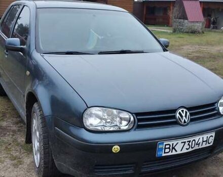 Серый Фольксваген Гольф, объемом двигателя 1.39 л и пробегом 238 тыс. км за 3500 $, фото 1 на Automoto.ua