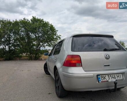 Серый Фольксваген Гольф, объемом двигателя 1.39 л и пробегом 146 тыс. км за 4500 $, фото 3 на Automoto.ua