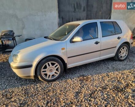 Серый Фольксваген Гольф, объемом двигателя 1.6 л и пробегом 409 тыс. км за 3500 $, фото 1 на Automoto.ua