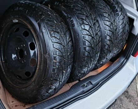 Серый Фольксваген Гольф, объемом двигателя 1.6 л и пробегом 290 тыс. км за 4500 $, фото 5 на Automoto.ua