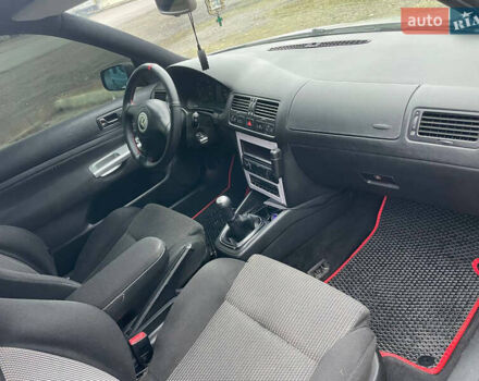 Сірий Фольксваген Гольф, об'ємом двигуна 1.78 л та пробігом 215 тис. км за 3800 $, фото 5 на Automoto.ua