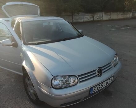 Серый Фольксваген Гольф, объемом двигателя 2 л и пробегом 250 тыс. км за 1400 $, фото 2 на Automoto.ua