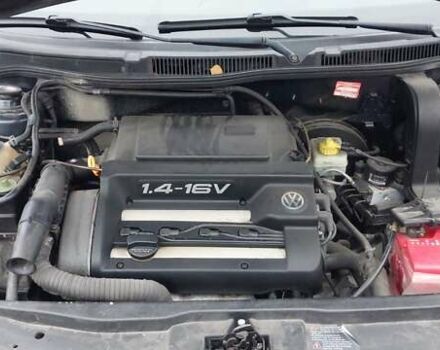 Серый Фольксваген Гольф, объемом двигателя 1.39 л и пробегом 238 тыс. км за 3500 $, фото 7 на Automoto.ua