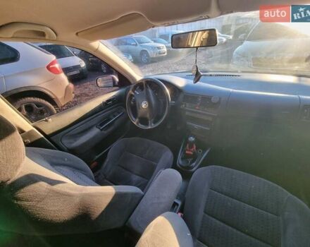 Серый Фольксваген Гольф, объемом двигателя 1.6 л и пробегом 409 тыс. км за 3500 $, фото 11 на Automoto.ua