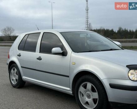 Серый Фольксваген Гольф, объемом двигателя 1.6 л и пробегом 300 тыс. км за 5200 $, фото 18 на Automoto.ua