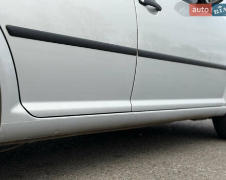 Серый Фольксваген Гольф, объемом двигателя 1.6 л и пробегом 300 тыс. км за 5200 $, фото 13 на Automoto.ua