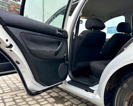 Серый Фольксваген Гольф, объемом двигателя 1.4 л и пробегом 218 тыс. км за 3400 $, фото 5 на Automoto.ua