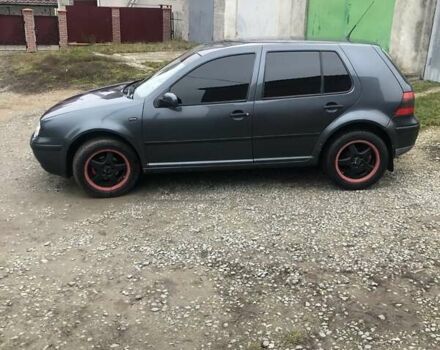 Серый Фольксваген Гольф, объемом двигателя 1.39 л и пробегом 300 тыс. км за 3700 $, фото 4 на Automoto.ua
