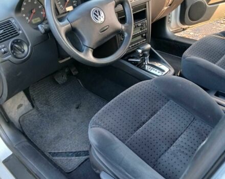 Серый Фольксваген Гольф, объемом двигателя 1.6 л и пробегом 185 тыс. км за 5200 $, фото 11 на Automoto.ua