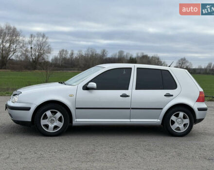 Серый Фольксваген Гольф, объемом двигателя 1.6 л и пробегом 300 тыс. км за 5200 $, фото 2 на Automoto.ua