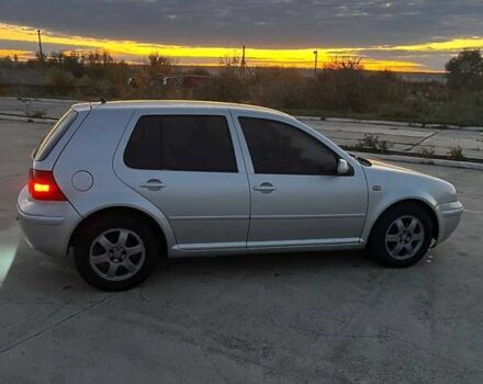 Серый Фольксваген Гольф, объемом двигателя 1.6 л и пробегом 290 тыс. км за 3500 $, фото 7 на Automoto.ua