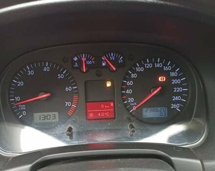 Серый Фольксваген Гольф, объемом двигателя 1.6 л и пробегом 238 тыс. км за 3850 $, фото 4 на Automoto.ua