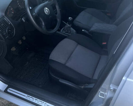 Серый Фольксваген Гольф, объемом двигателя 1.39 л и пробегом 210 тыс. км за 3900 $, фото 6 на Automoto.ua