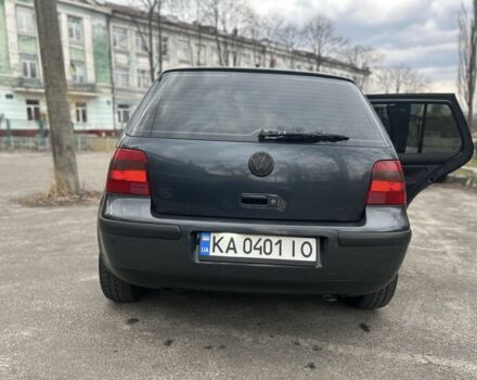 Серый Фольксваген Гольф, объемом двигателя 1.6 л и пробегом 313 тыс. км за 4500 $, фото 3 на Automoto.ua