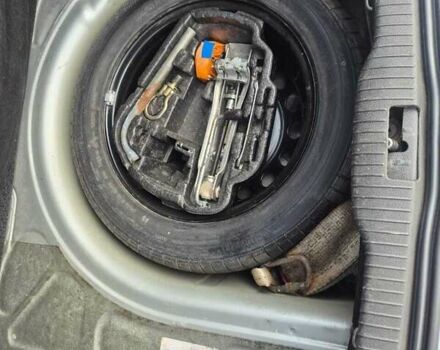 Серый Фольксваген Гольф, объемом двигателя 1.6 л и пробегом 333 тыс. км за 4700 $, фото 5 на Automoto.ua