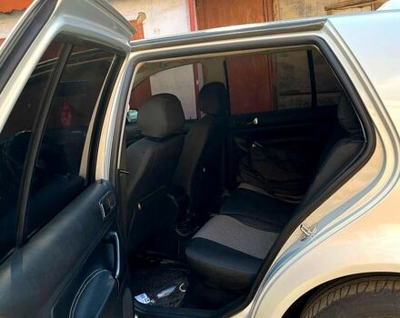 Серый Фольксваген Гольф, объемом двигателя 1.4 л и пробегом 250 тыс. км за 4000 $, фото 4 на Automoto.ua