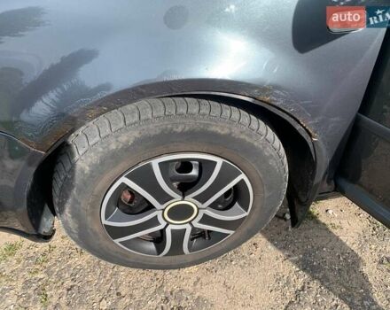 Серый Фольксваген Гольф, объемом двигателя 1.6 л и пробегом 272 тыс. км за 3000 $, фото 9 на Automoto.ua