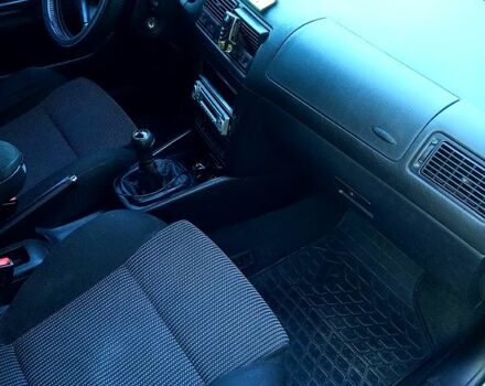 Серый Фольксваген Гольф, объемом двигателя 2 л и пробегом 205 тыс. км за 4200 $, фото 5 на Automoto.ua