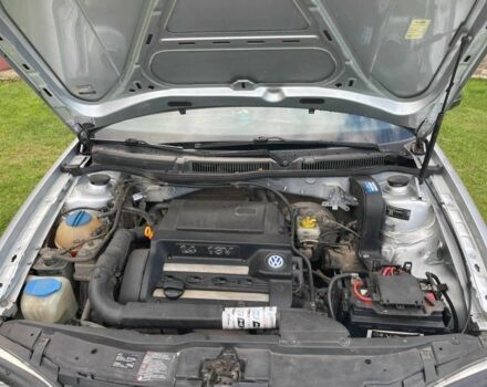 Серый Фольксваген Гольф, объемом двигателя 1.4 л и пробегом 303 тыс. км за 3500 $, фото 4 на Automoto.ua