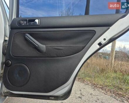 Серый Фольксваген Гольф, объемом двигателя 1.6 л и пробегом 333 тыс. км за 4700 $, фото 21 на Automoto.ua