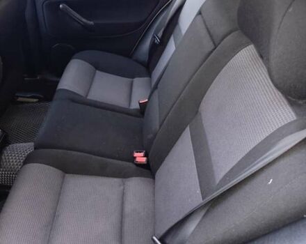 Серый Фольксваген Гольф, объемом двигателя 1.6 л и пробегом 220 тыс. км за 3650 $, фото 9 на Automoto.ua